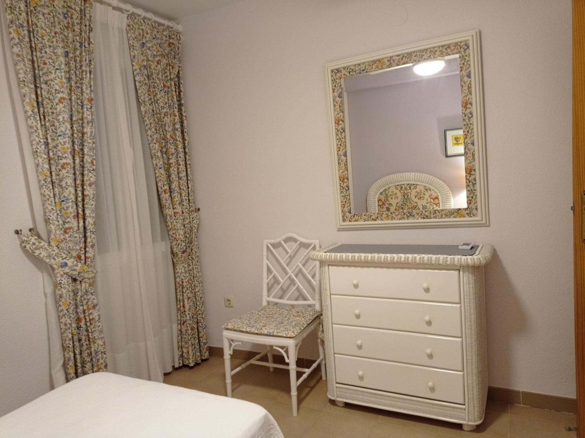Deltamar Solo Familias Serviplaya Apartment